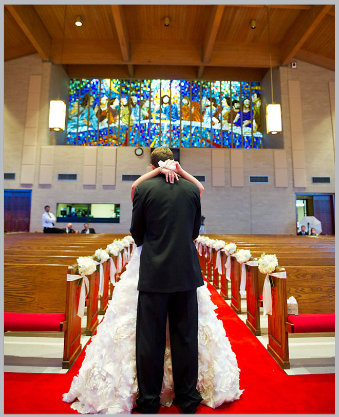 Outdoors-In Houstonian Hotel Wedding by Adam Nyholt