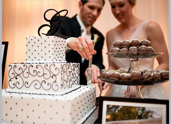 Black and White (and Stylish All Over) Wedding by Alyse French