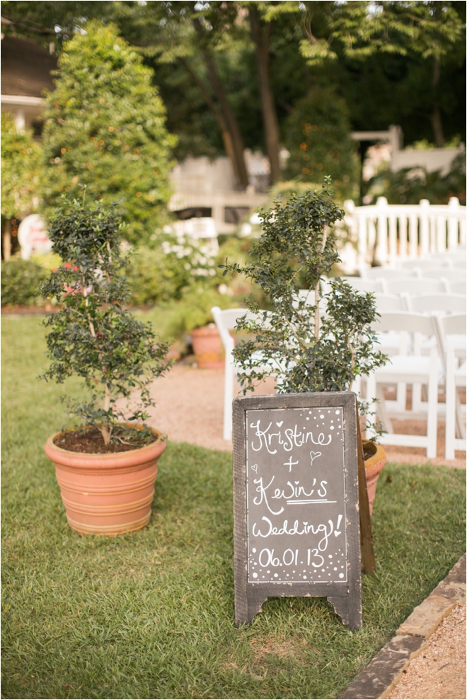 Lovely Butler’s Courtyard Wedding with Overseas Proposal Story