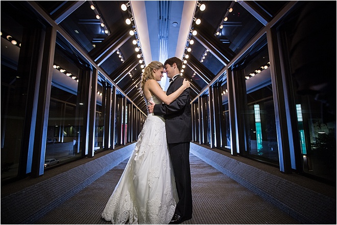 Navy, Ivory, Gold & Coral Wedding at the Four Seasons Hotel Houston by Steve Lee Photography