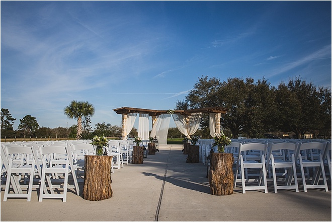 Outdoor-Wedding-Ceremony-Moffitt-Oaks