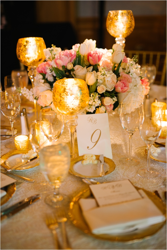 White-Pink-Gold-Wedding-Decor