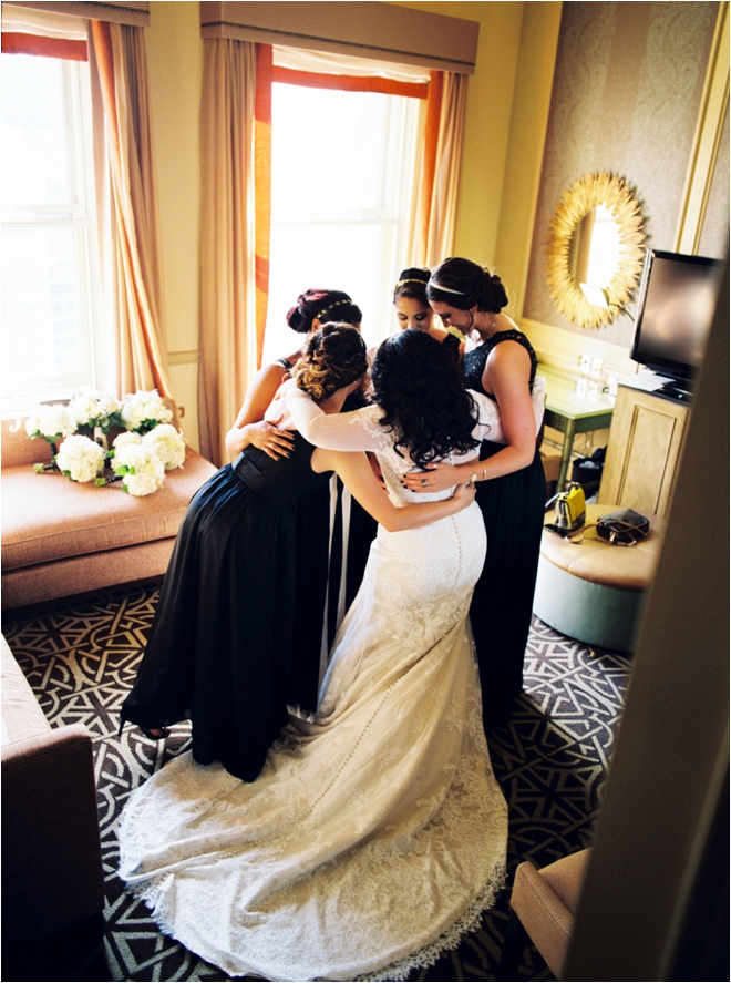 Bride-with-Bridal-Party