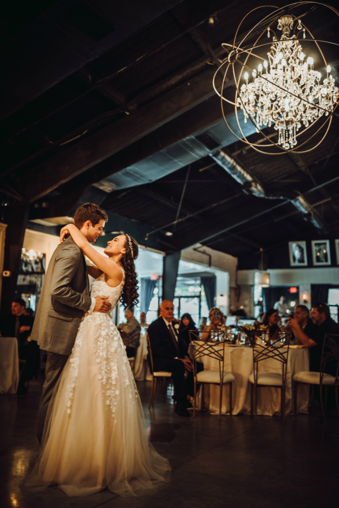 Hughes Manor, First Dance, Bride and Groom