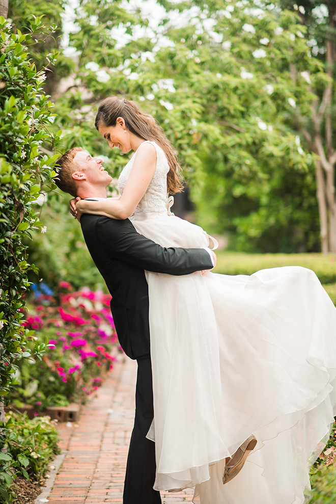 The Parador, Houston Bridal Gallery, Nate Messara Photography, Jewish Wedding, Cream, Gray, Black Wedding