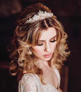 6 Stylish Bridal Hair And Makeup Looks