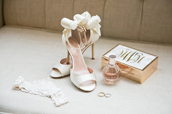 california texas wedding, bridal high heel shoes, kate spade, white heels, perfume,brida fragrance, garter, bridal clutch