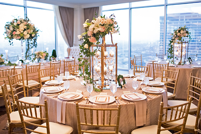 california texas wedding, wedding reception decor, table setting, floral centerpieces, rosegold and ivory, gold chiavari chairs