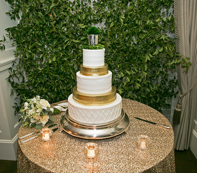 california texas wedding, wedding reception, custom wedding cake, white and gold wedding cake, five-tiered cake