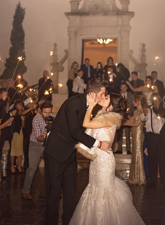 houston wedding, bride and groom, couple exit, sparklers, winter wedding, wedding photography, luxe chateau cocomar wedding