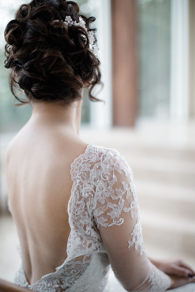 ashton garden wedding, houston wedding, lace wedding dress back detail, bridal hairstyle, updo, wedding photography