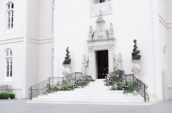 royal wedding inspired shoot, chateau cocomar, jessica frey photography, spring florals, regal wedding decor, european, houston wedding venues