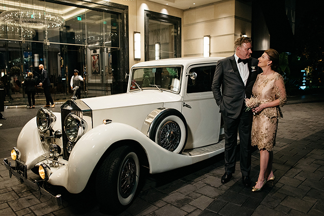 luxury vintage car for weddings 