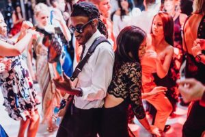 5 Unique Wedding Reception Entertainment Ideas