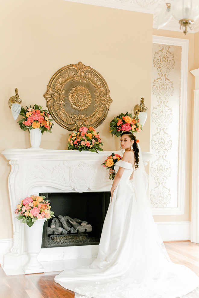 chinoiserie themed, houston, wedding photography, amy maddox, photography, wedding venue, sandlewood manor, samantha's artistry, styled shoot, pink, red, orange, bridal portrait, wedding dress