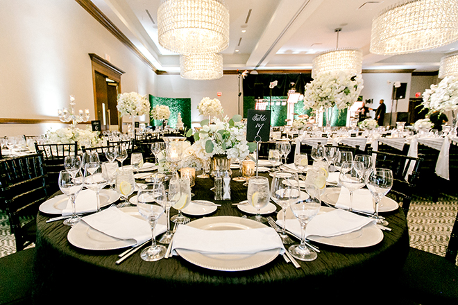 modern wedding, reception decor, hotel wedding venue, houston, hotel zaza, memorial city, black, white, metallics, plants n petals