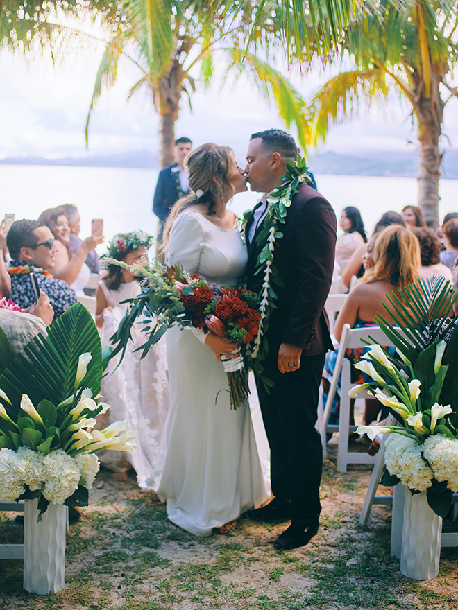 beach, destination wedding, hawaii, wedding, photography, civic photos, videography, meant to be films, tropical, 