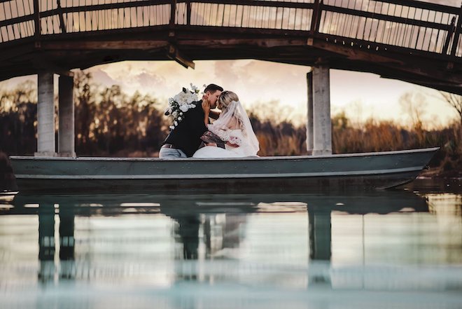 rustic wedding venue, lake, bridge, engagement photos, bridal portraits, wedding photos, love boat