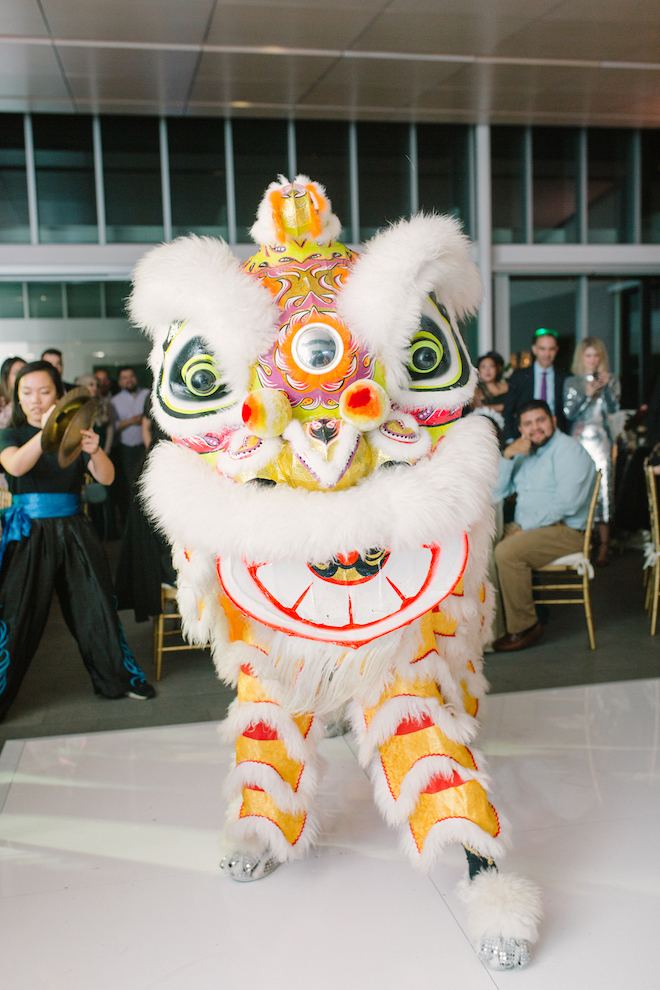 reception entertainment, lion dance, Vietnamese wedding, traditional