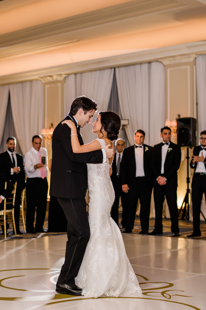 first dance, custom dance floor, monogrammed, lg event entertainment & production, bride, groom, the houstonian hotel