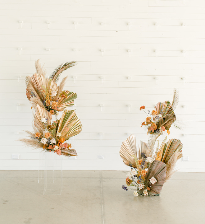 ghost shelf, wedding flowers, wedding decor, reception decor, orange, tan, roses, palm tree, terra cotta, styled shoot