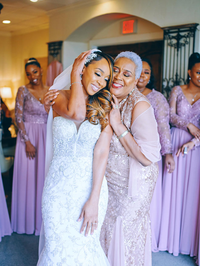 mother of the bride, bride, getting ready, civic photos