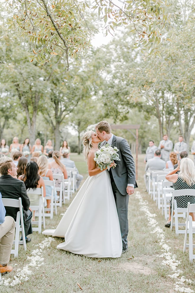 outdoor ceremony, bridal bouquet, bride, groom, estates at pecan park, white, grey, timeless, simple