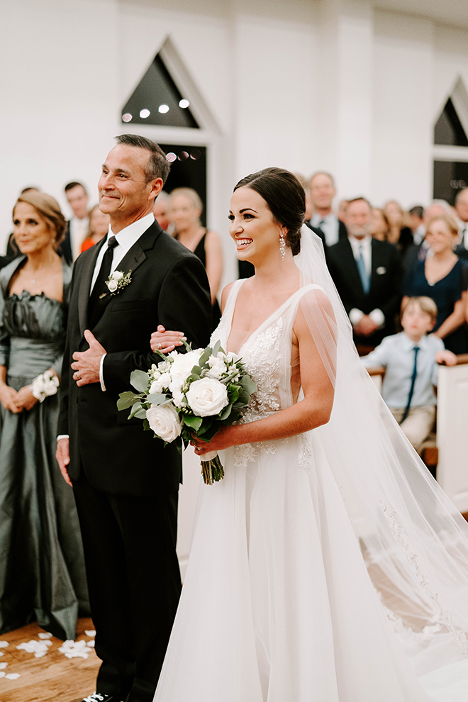 onsite chapel, wedding venue, briscoe manor, emily figurelli photography, simple, elegant, wedding, wedding venue, wedding photographer, houston