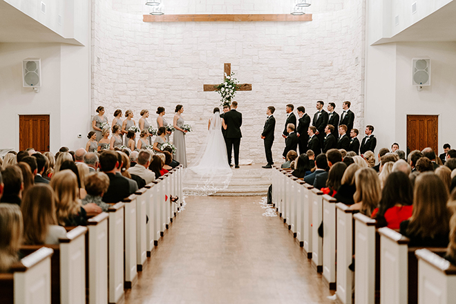 onsite chapel, wedding venue, briscoe manor, emily figurelli photography, simple, elegant, wedding, wedding venue, wedding photographer, houston