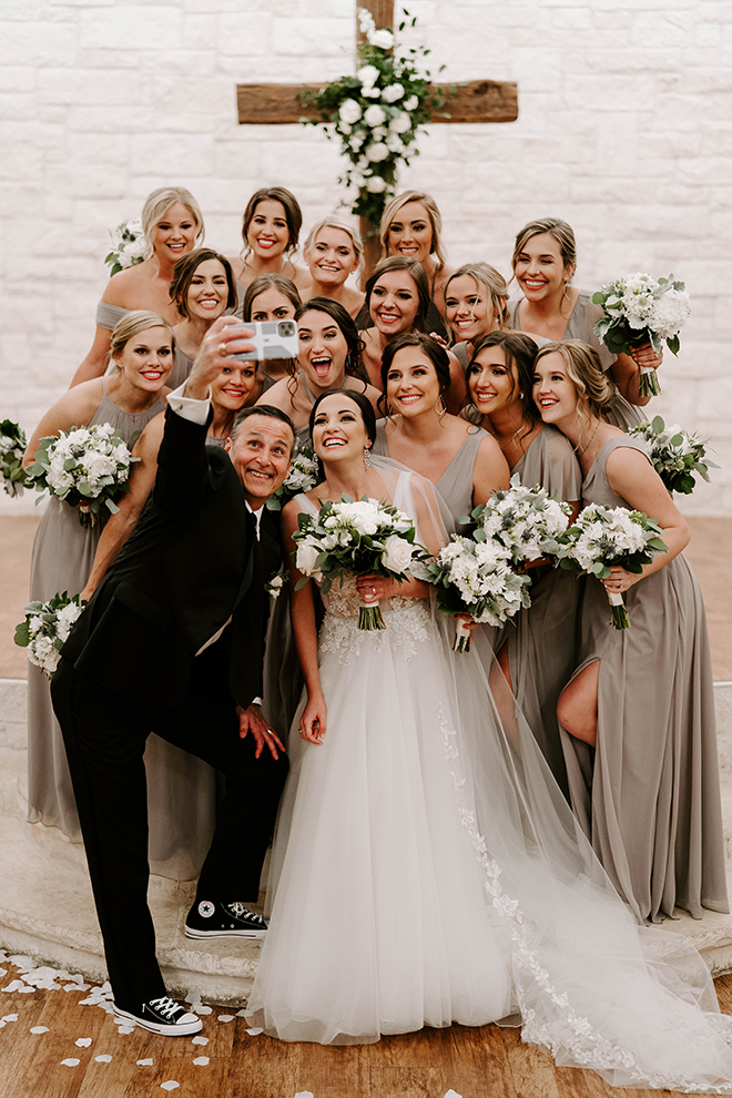 fun, photo ideas, selfie, bridesmaids, father of the bride, bride tribe, cute, iphone