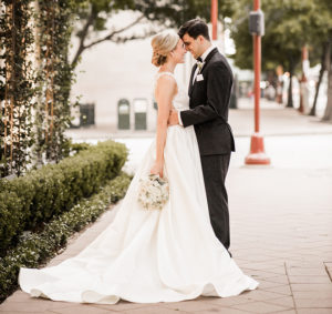 Downtown Houston Micro Wedding With Janelle Alexis Salon