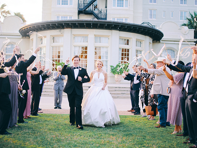 streamers, send off, bride, groom, grand exit, hotel galvez