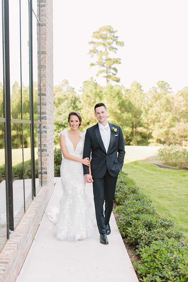 white roses, greenery, iron manor, plants n petals, plants n petals, bride and groom portraits