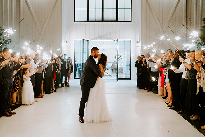 sparkler, sendoff, grand exit, bride, groom, emily figurelli, houston photographer