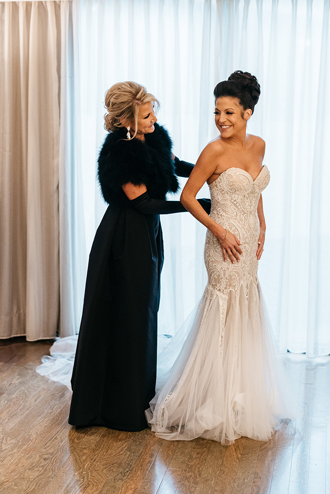 bride, mother of the bride, getting ready, bridal gown