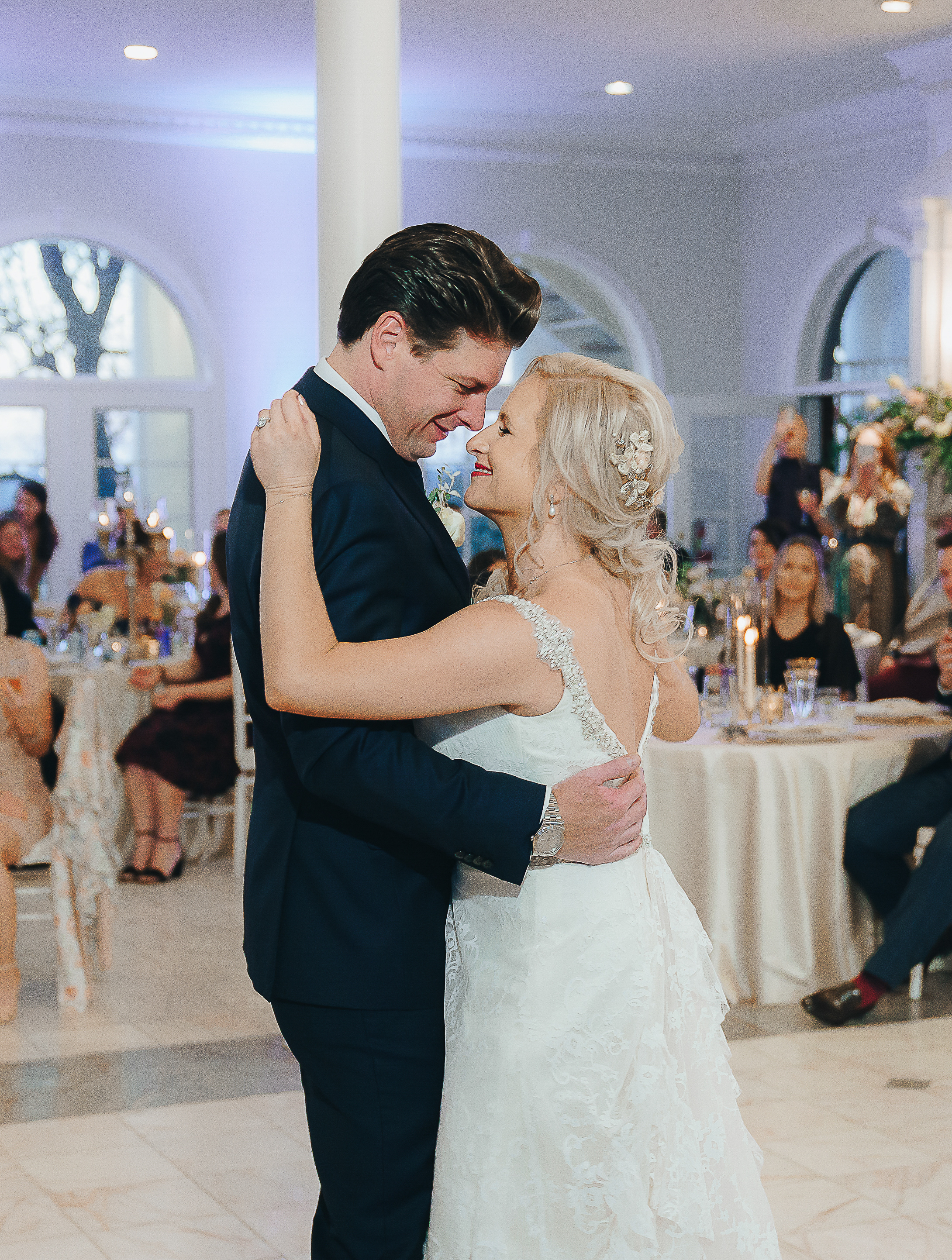 Bride and Groom having their first dance in the Mansion at ColoVista.