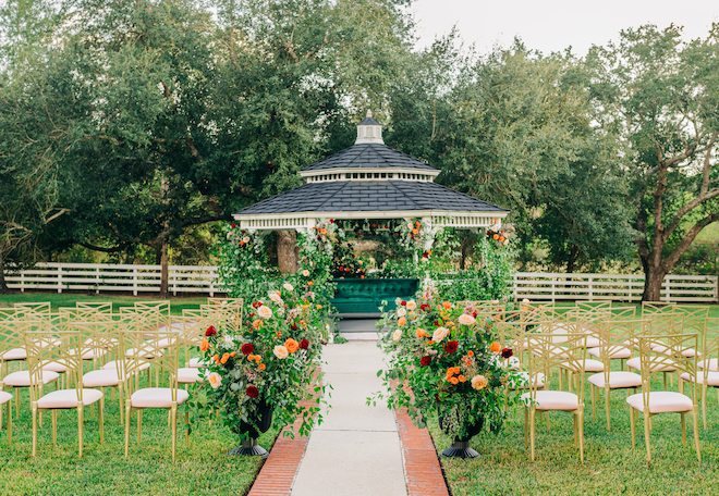 Fall wedding inspiration details the garden gazebo at Ashelynn Manor.