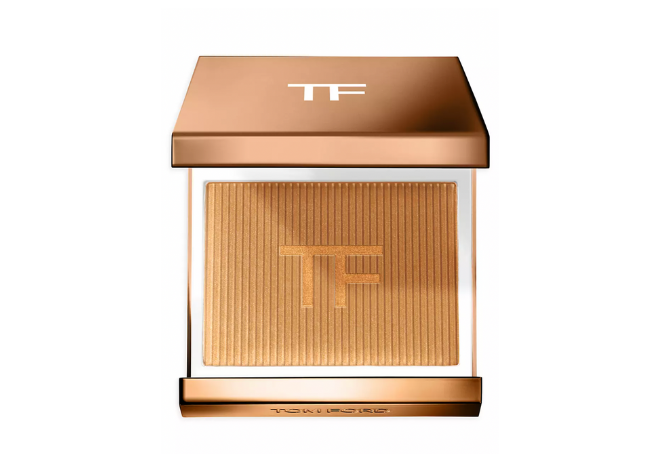 Tom Ford's Soleil De Feu Glow Highlighter is a bridal beauty essential for walking down the aisle.