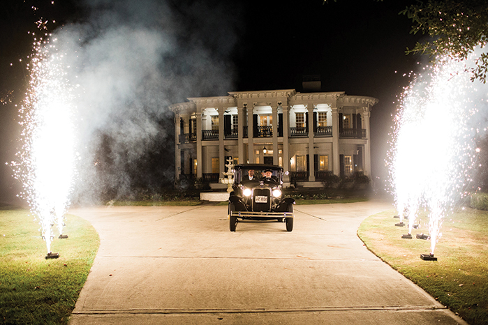 F. Scott Fitzgerald Inspired Styled Shoot for Weddings in Houston - Photo: Kelly Hornberger