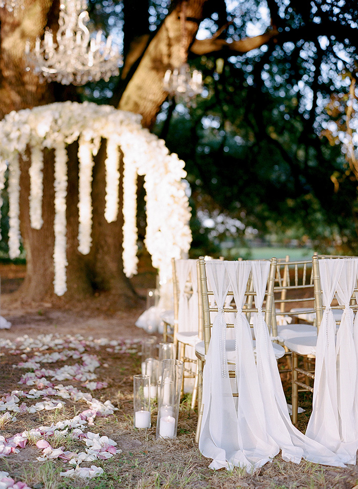 F. Scott Fitzgerald Inspired Styled Shoot for Weddings in Houston - Photo: Kelly Hornberger