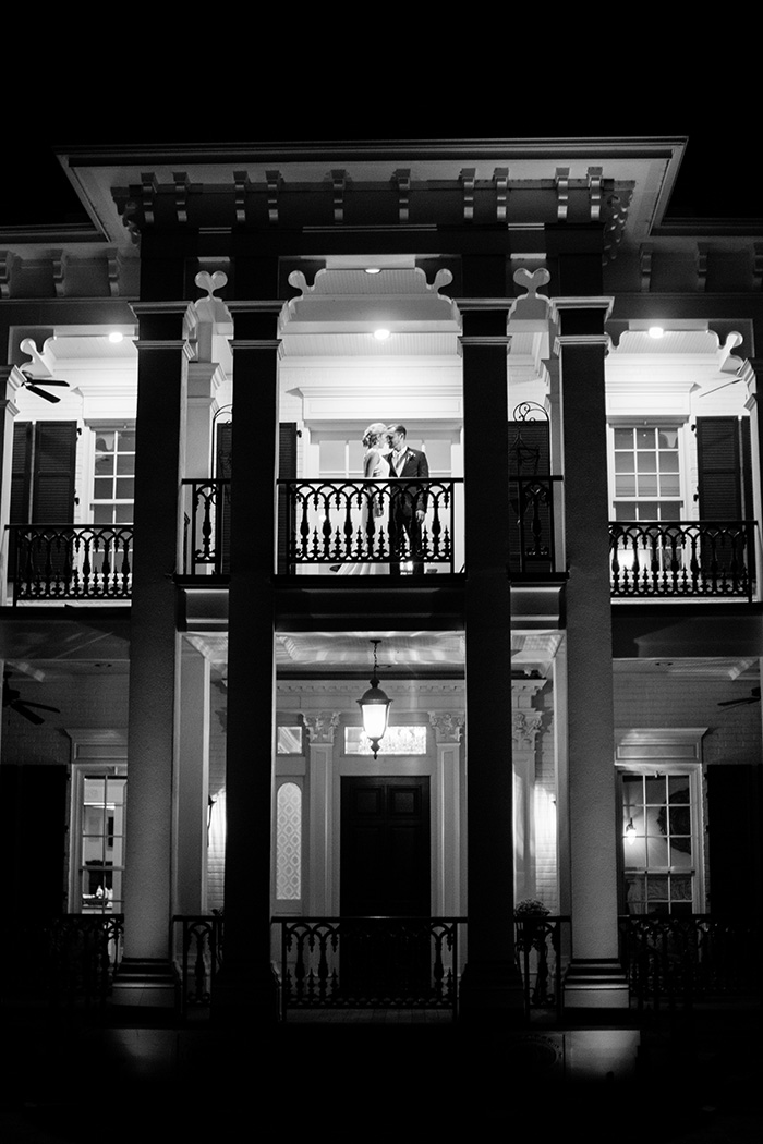 F. Scott Fitzgerald Inspired Styled Shoot for Weddings in Houston - Photo: Kelly Hornberger