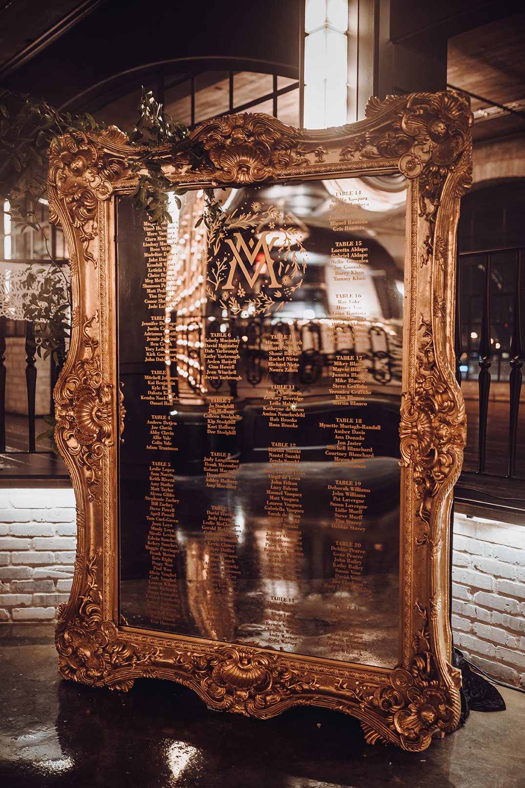houston, winter wedding, The Astorian, Ama by Aisha, Mexican wedding, day of the dead, bar, music lo