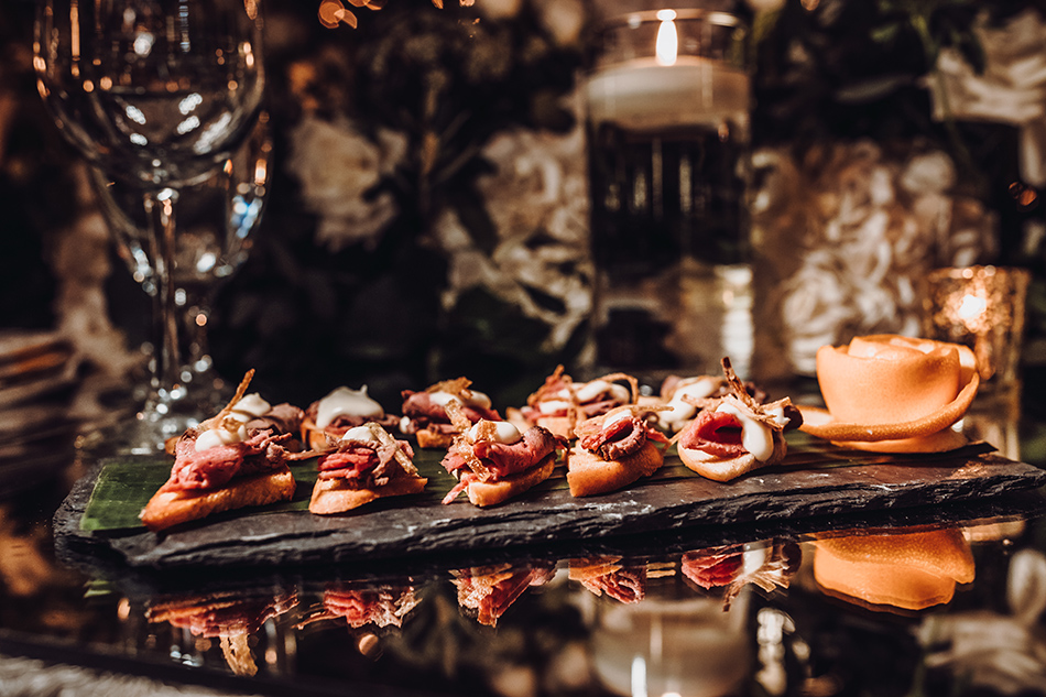 houston, winter wedding, The Astorian, Ama by Aisha, Mexican wedding, day of the dead, bar, music lo
